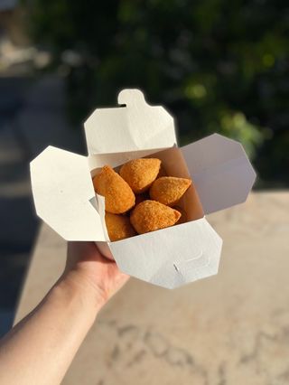 Tudo Coxinha 16 UNIDADES