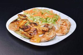 Iftarski meni Grillovana piletina sa povrćem