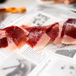 Jamón 100% Ibérico cortado a mano