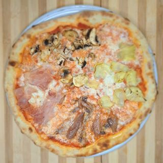 Pizza De Cuatro Estaciones Clásica (33 Cm.)