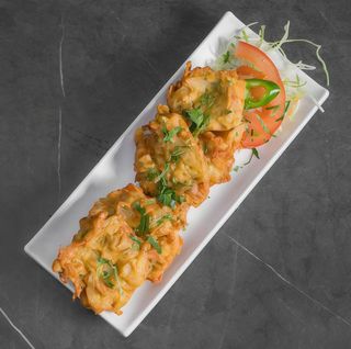 Samosa vegetable (ración)