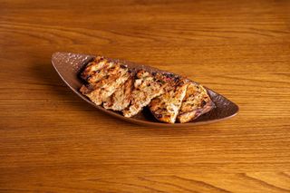 შემწვარი პური პომიდვრით