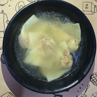 #3 Sopa Wontón。