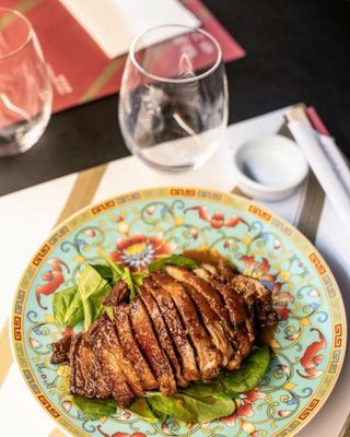 Magret de pato con salsa de soja y caramelo