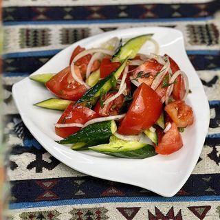 Свежий салат (300г)