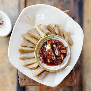 Fried Yam & Fish Sauce