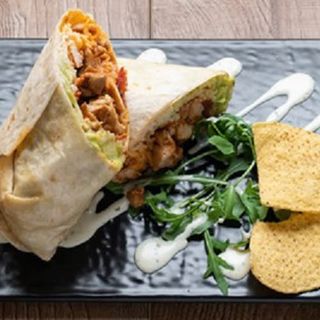 Burrito con pollo e bacon