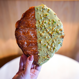 Flat Croissant Pistacho