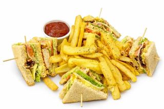 Grillowany kurczak club sandwich