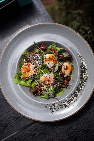 Салат з креветкамим