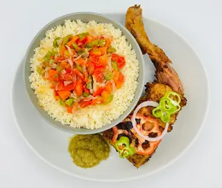 Portion De Poulet Frit & Attiéké
