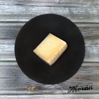   Queso Semicurado Cuña 230G Aprox.