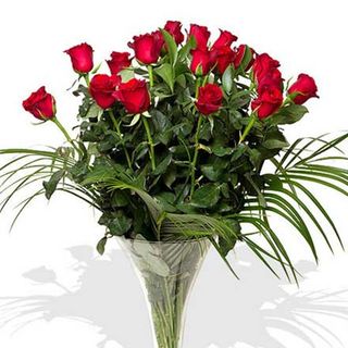 Ramo de 18 rosas rojas.