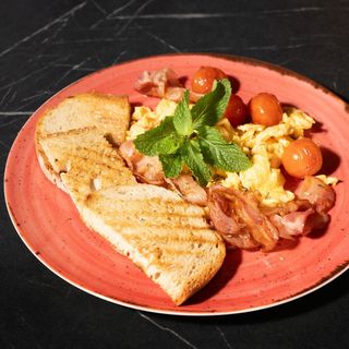 Ovos Mexidos com Bacon