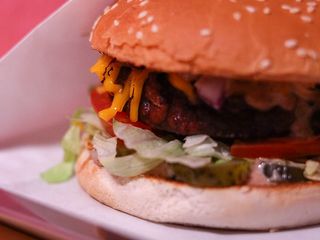 Бургер Eat Me At Бургер (340г)