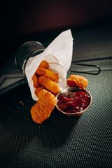 Курячі нагетси (8шт)