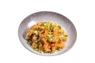 Orez cu legume si sosuri asiatice