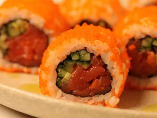 Каліфорнія з лососем в ікрі (265g)