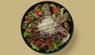 სტეიკ სალათი