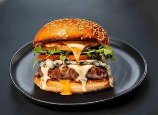 Бургер супер сирний (340 г)