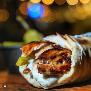 XTRAA SHAWARMA POLLO