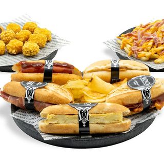 1 Rueda de Montaditos da Casa + 2 Aperitivos