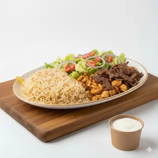 Plato Kebab Con Ensalada Y Patatas