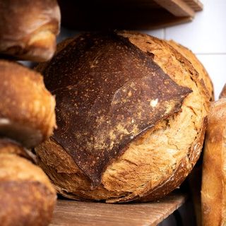Pan De Payés mediano con harina molida a la piedra