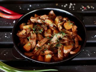 Сковорідка мʼясна (300г)