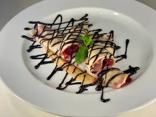 Млинці з вишнею та шоколадом (150/40g)