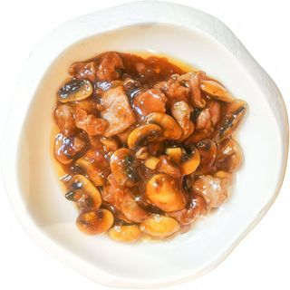 105 Ternera con champiñón