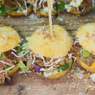 Arepas salsa y sabor  3 und