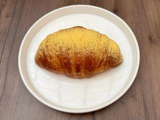 Круасан з абрикосом