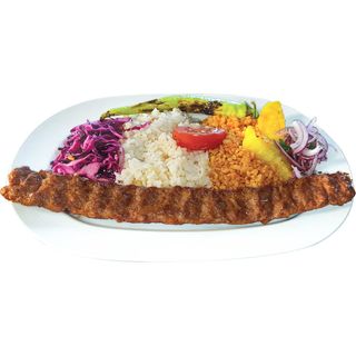 Адана кебап с гарнитура (550г)
