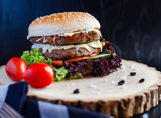 Burger  dublu de vita