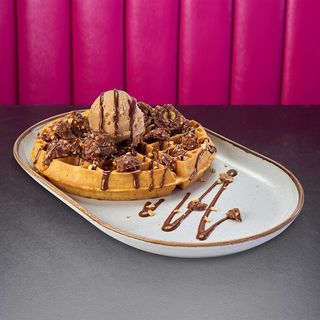  Hazelnut Choc with Ferrero Rocher Waffle