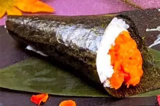 TK52 Spicy Shake Temaki Salmón Picante (1 ud.)