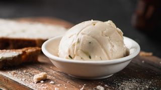 ნივრიანი კარაქი