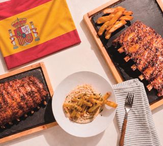 Saona Costillar Mundial