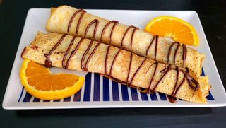 Clatite cu miere si nuca