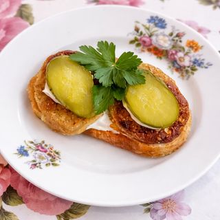 Бутерброд с котлетой 1 шт.