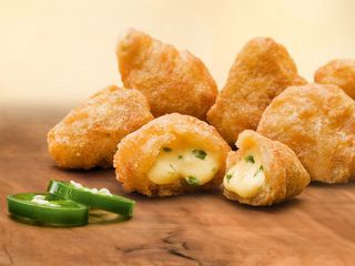 Chesse bites com jalapeño 