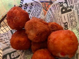 Croquetas de secreto y miel