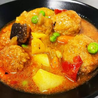 Albóndiga jardinera con sepia ( 250 g.)