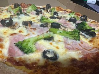 Pizza Capricioasa  Ø32cm