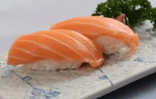025. Salmone