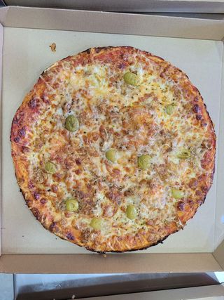 Pizza De Atún