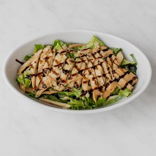 Cezar piletina na salatu