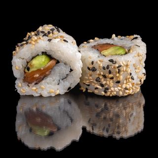 68-Sake Aguacate Roll (4 Pzs.)