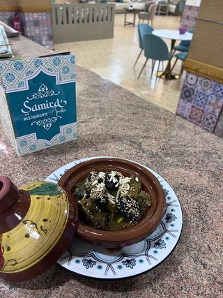 Tajín De Carne Y Ciruelas